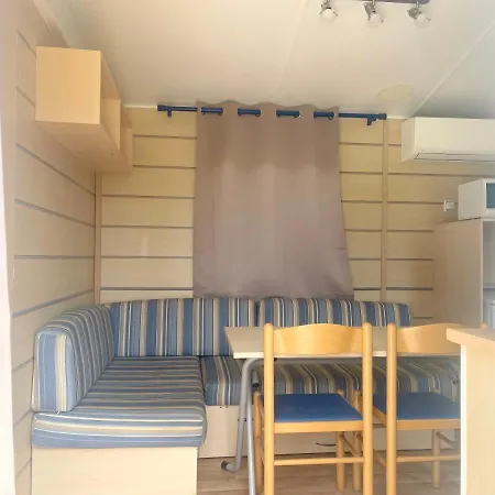 Bungalow De 2 Chambres Avec Piscine Partagee Jardin Clos Et Wifi A Saliceto *