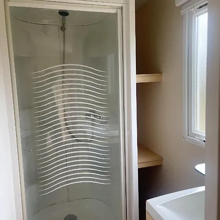Bungalow De 2 Chambres Avec Piscine Partagee Jardin Clos Et Wifi A Saliceto *
